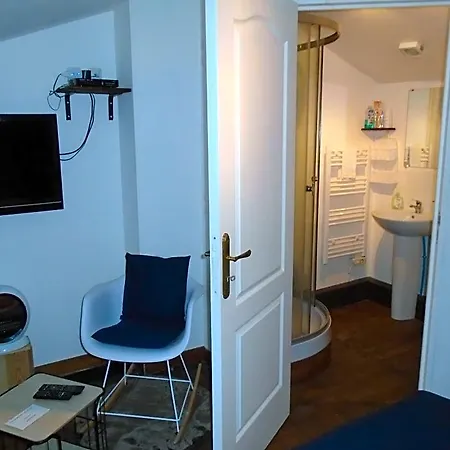 43 Rue Des Quarts Ménesplet