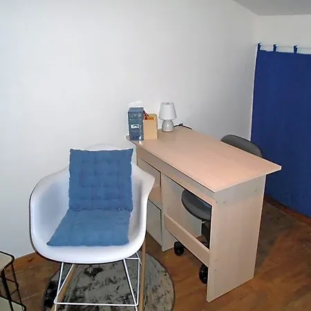 43 Rue Des Quarts לינה וארוחת בוקר