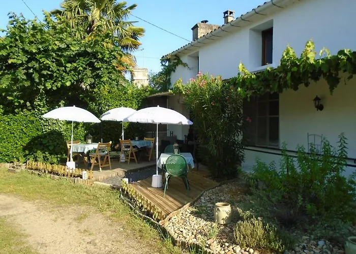 Bed & Breakfast 43 Rue Des Quarts 3*